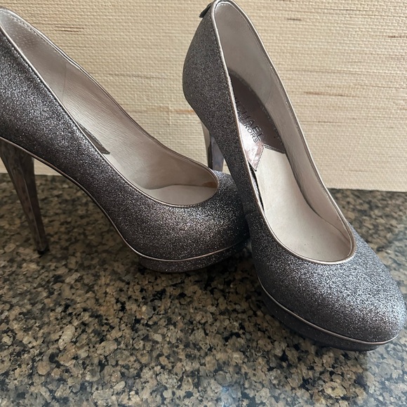 Michael Michael Kors Heels - Picture 2 of 6